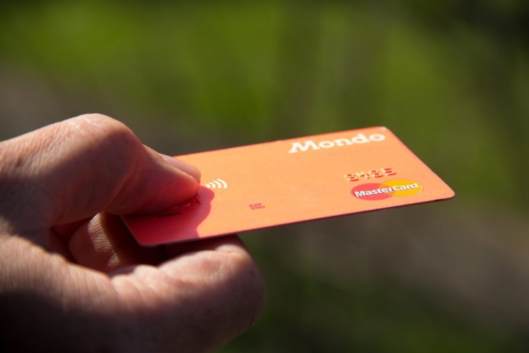 Como escolher a melhor opção de pagamento para seu cartão de crédito