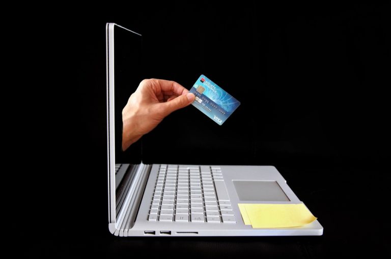 Como funciona a anuidade do cartão de crédito
