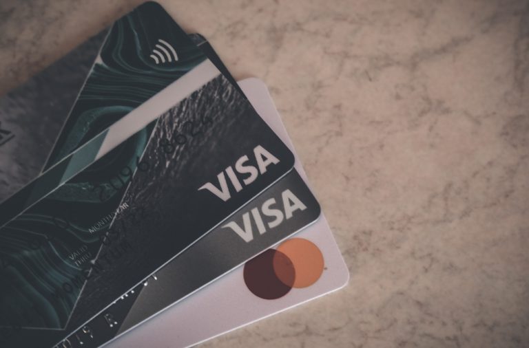 Os melhores cartões de crédito para acumular pontos e milhas